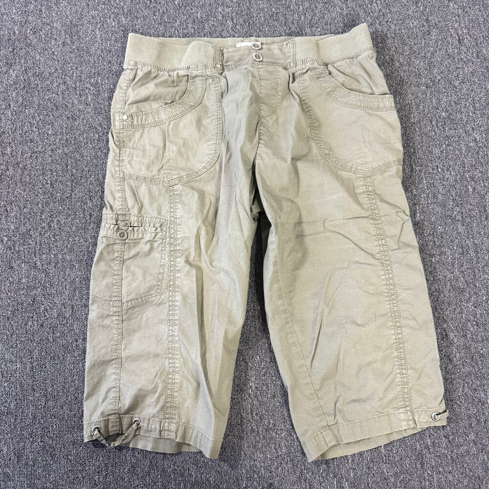 Vintage Y2k Cotton Cargo Baggy Green Women's Capri Shorts Medium